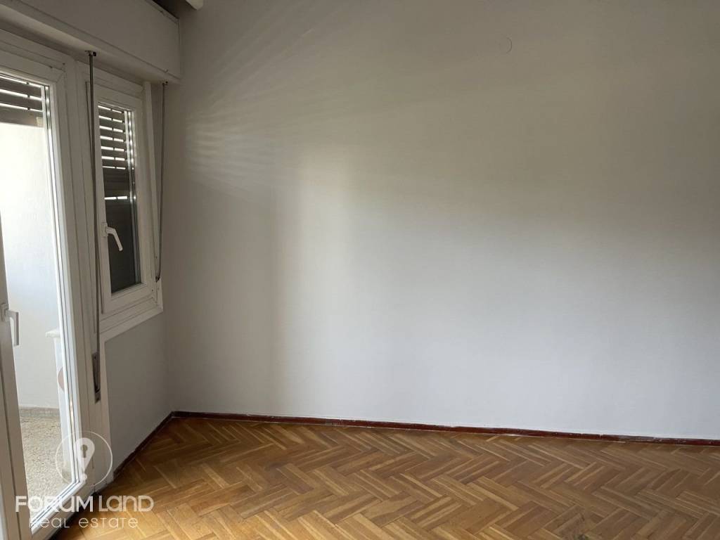 Forumland Real Estate, Σαλόνι