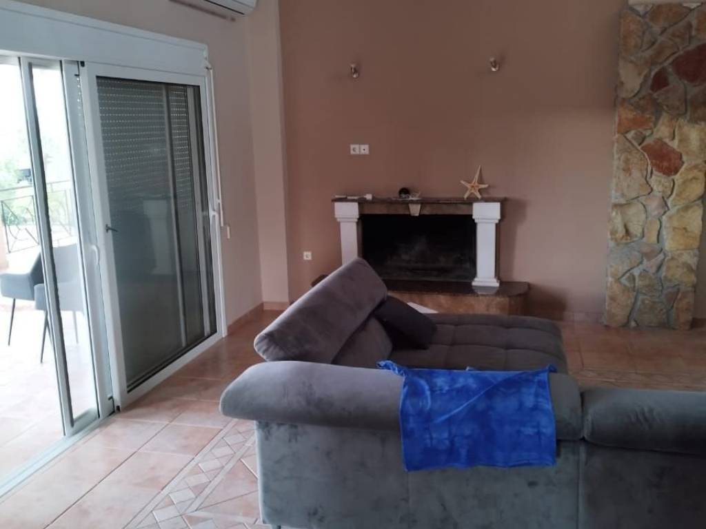 Luxurious villa 195 sq.m.