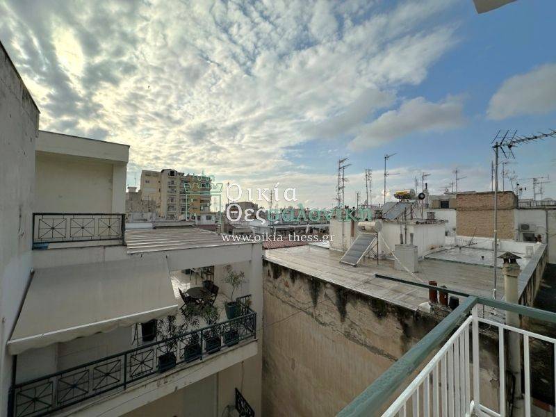 Θέα από μπαλκόνι