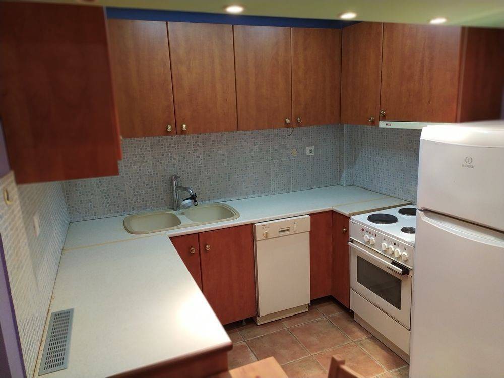 ΚΟΥΖΙΝΑ- ΓΚΑΡΣΟΝΙΕΡΑΣ