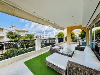 Θέα από μπαλκόνι