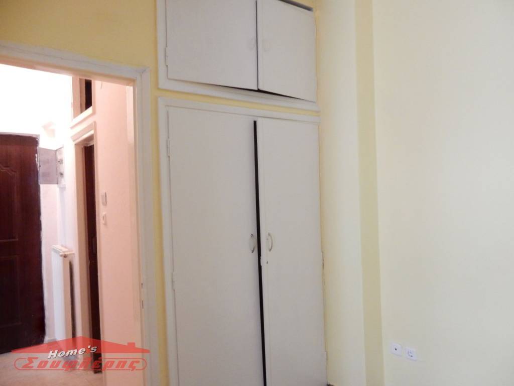 ΕΝΤΟΙΧΙΣΜΕΝΗ ΝΤΟΥΛΑΠΑ