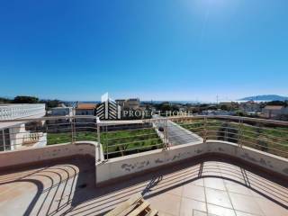 Θέα από μπαλκόνι