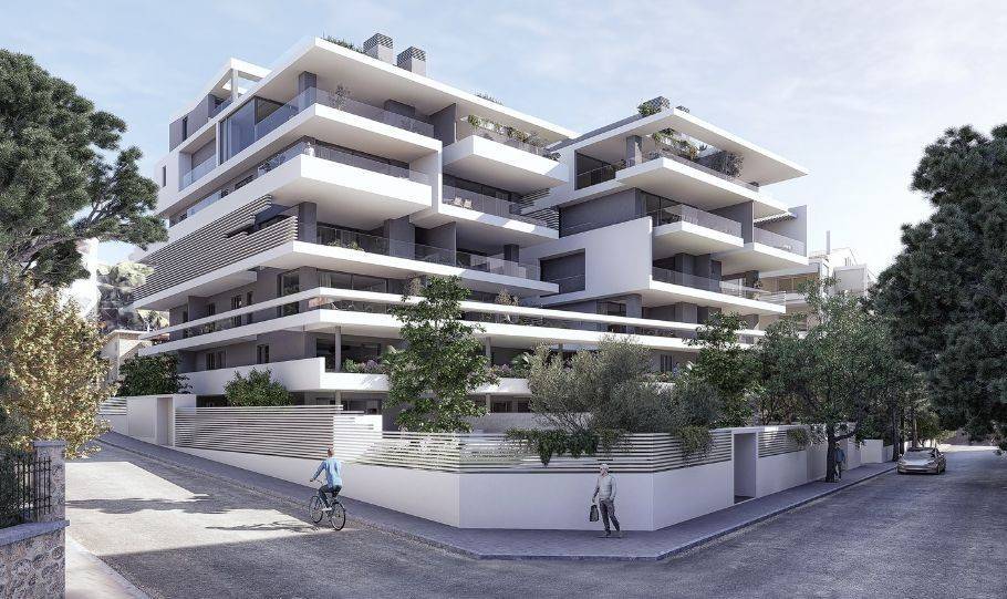 New luxury 1st floor apartment