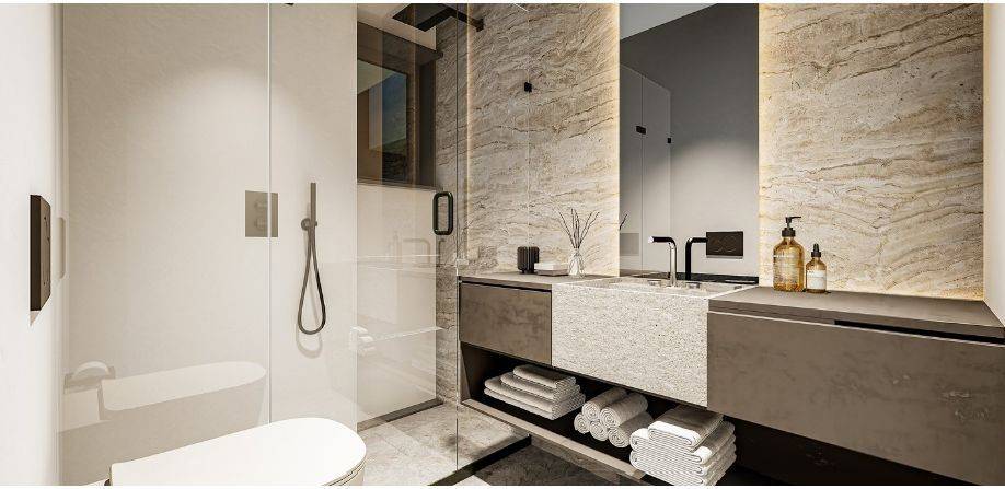 New luxury 1st floor apartment