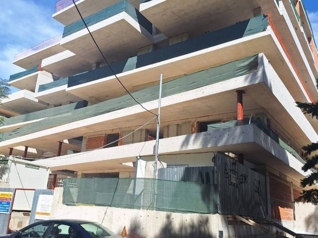 New luxury 1st floor apartment