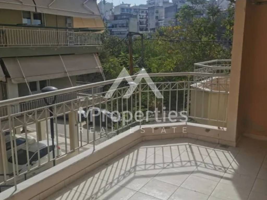 Θέα από μπαλκόνι