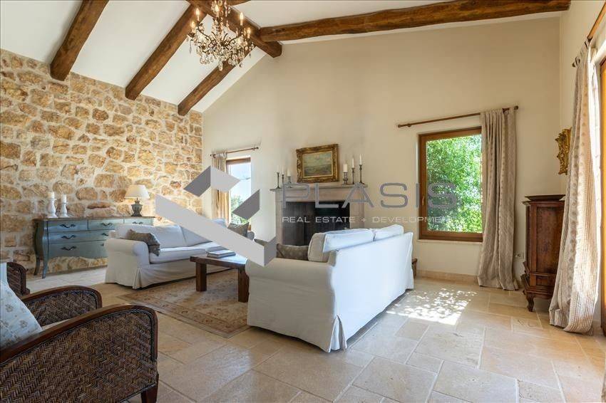 Εσωτερικοι χώροι