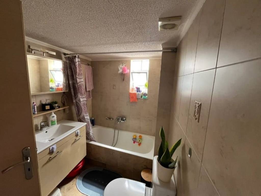 In excellent condition apartment 73 sq.m. 4th floor