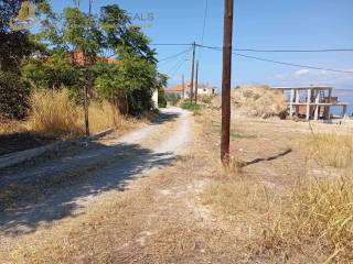 ta oikopeda 2 kai 3 dierchontai apo ayto ton dromo