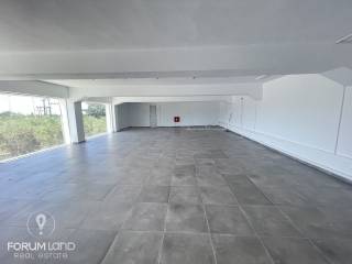 Forumland Real Estate, Ισόγειος χώρος