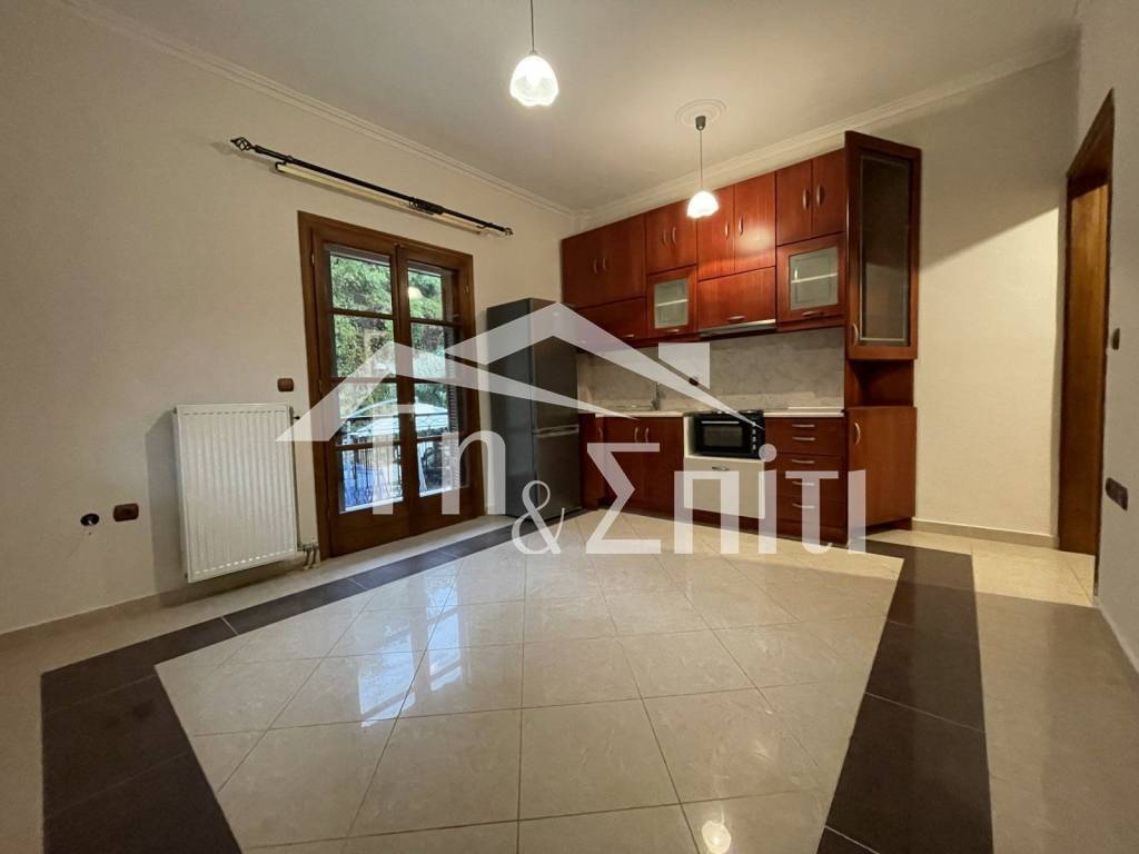 Σαλοκουζίνα