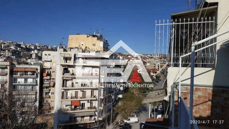 Θέα από μπαλκόνι