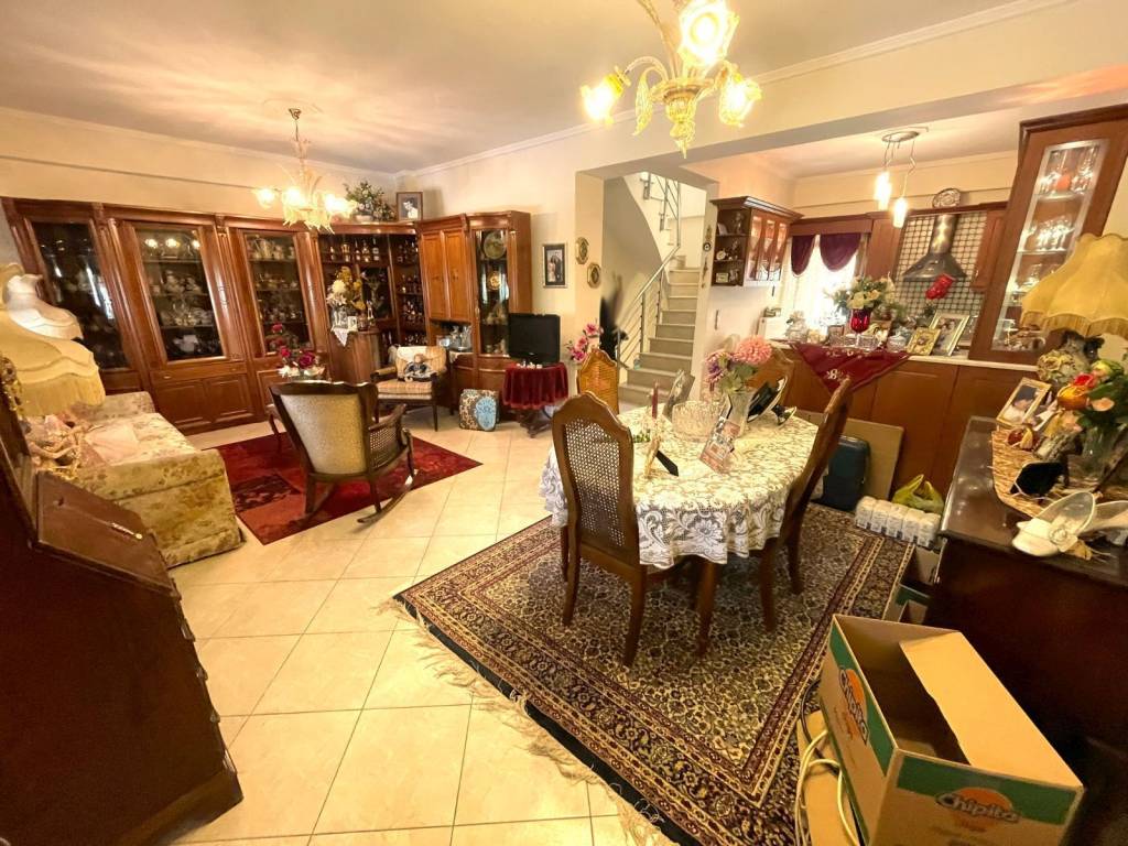 Σαλοκουζίνα 2ου επιπέδου