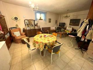 Βοηθητική σαλοκουζίνα 1ου επιπέδου