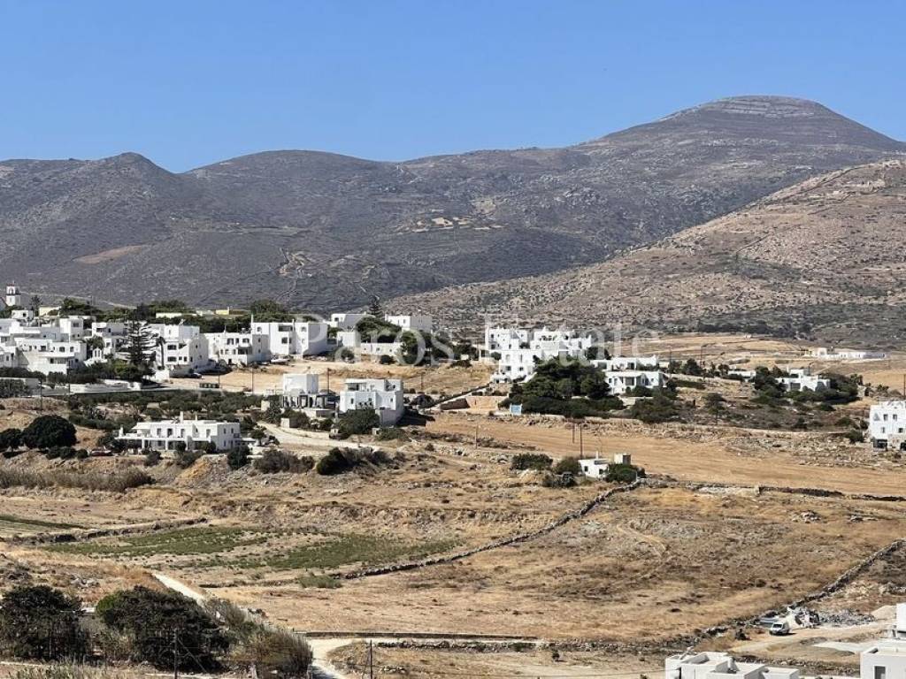 Θέα από το αγροτεμάχιο