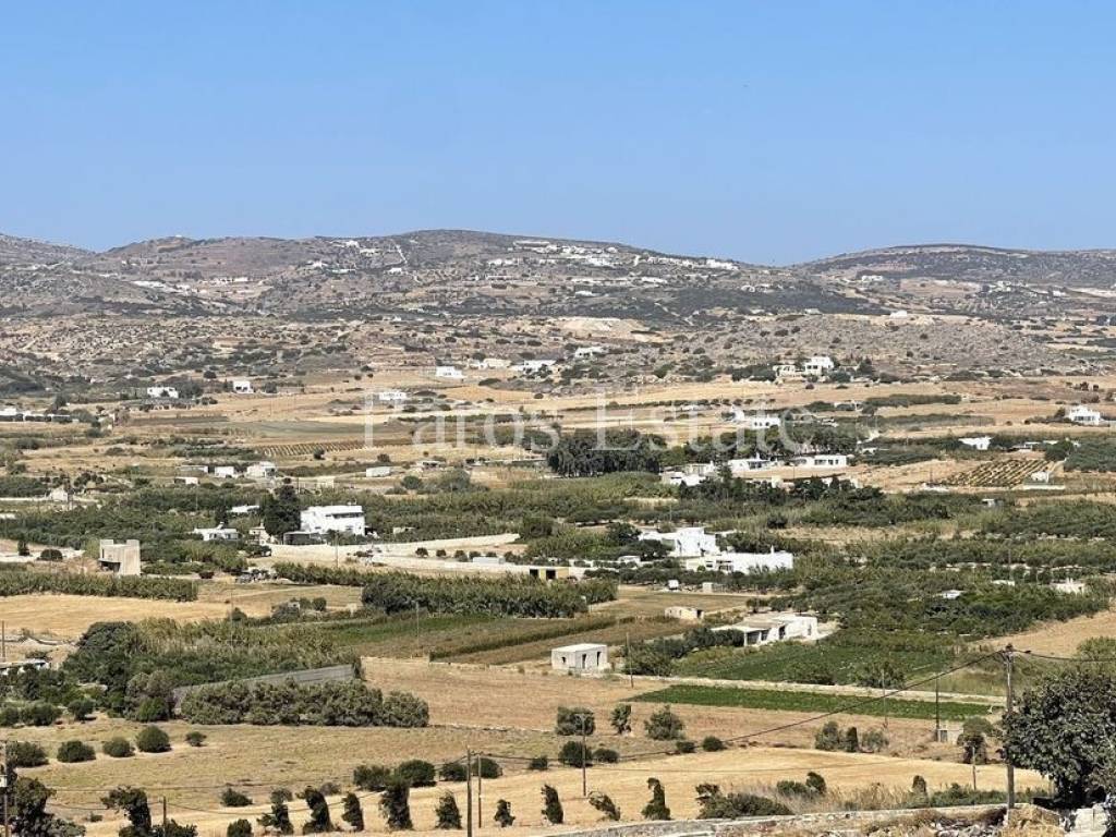 Θέα από το αγροτεμάχιο