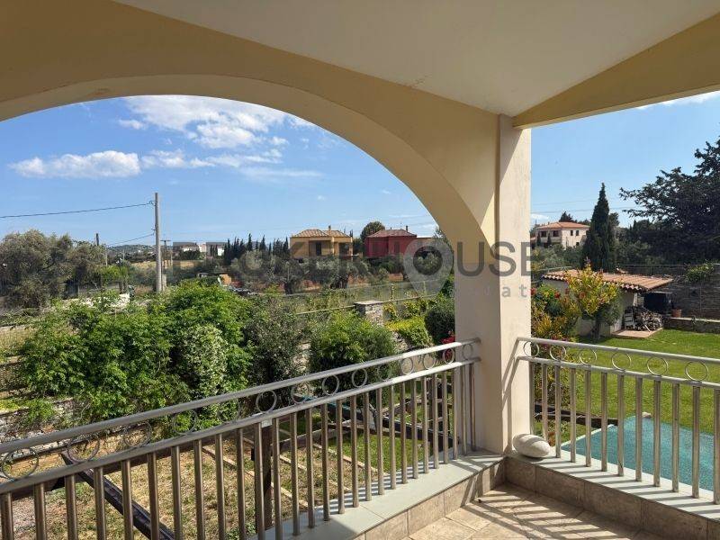 Θέα από μπαλκόνι