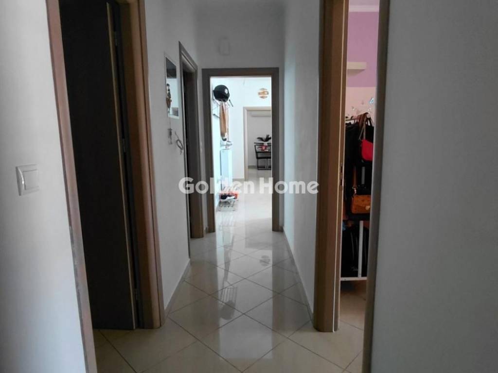 Χολ - Διάδρομος