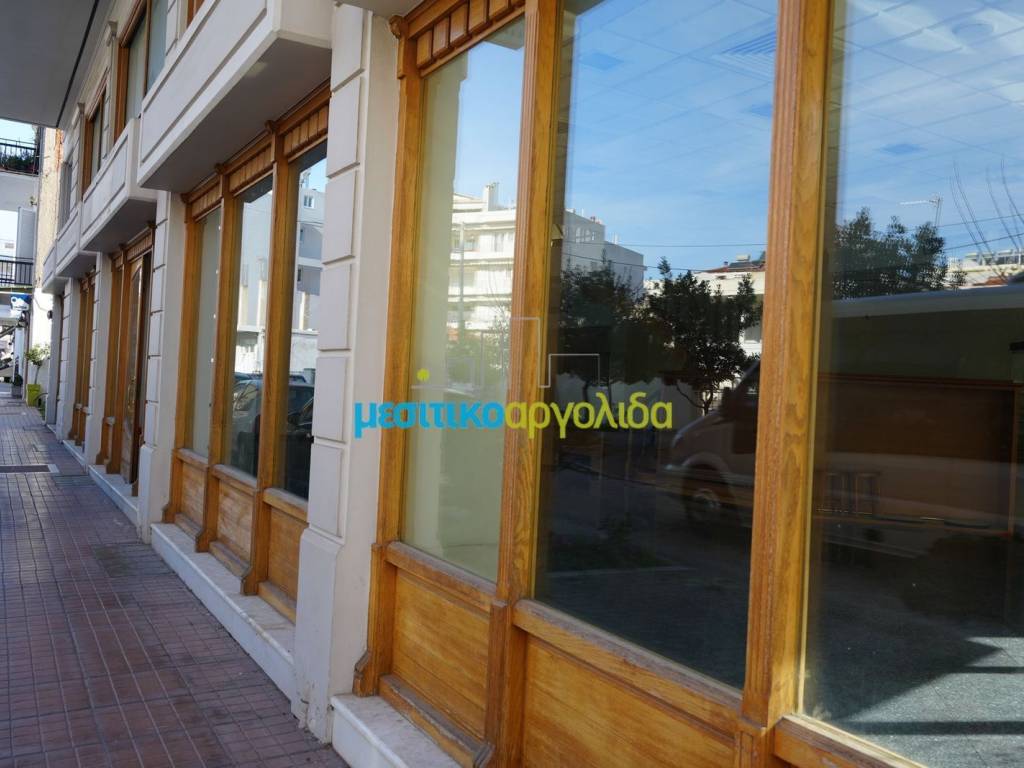 Εσωτερικοι χώροι