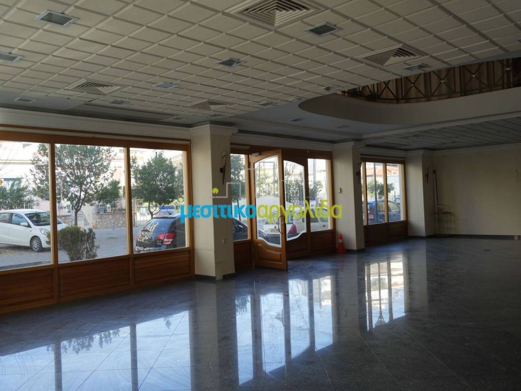 Εσωτερικοι χώροι