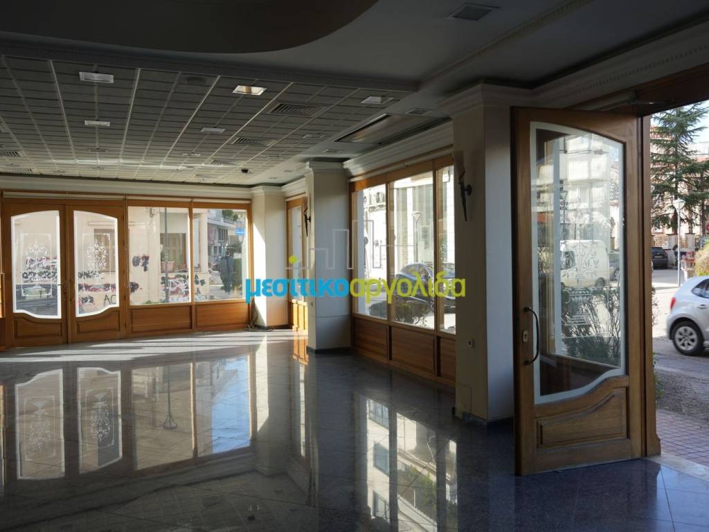 Εσωτερικοι χώροι