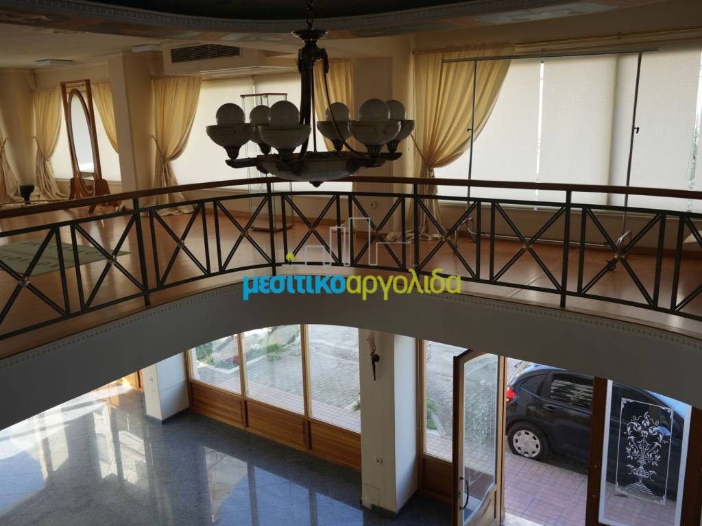 Εσωτερικοι χώροι