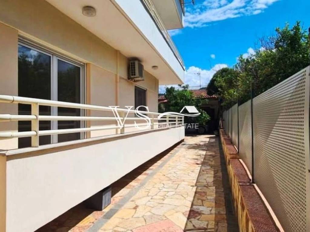 Θέα απο μπαλκόνι