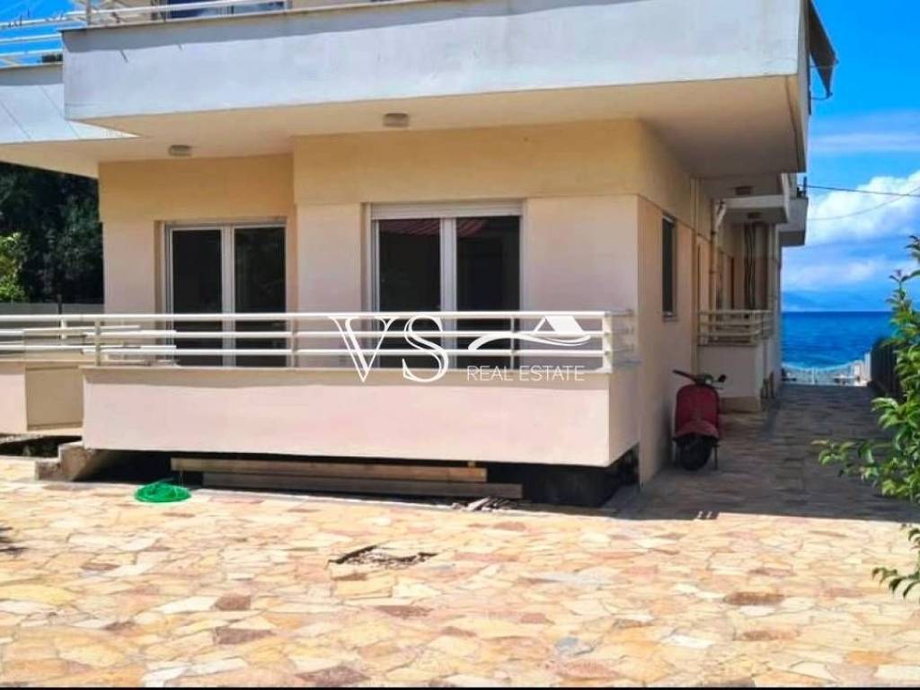 Θέα απο μπαλκόνι