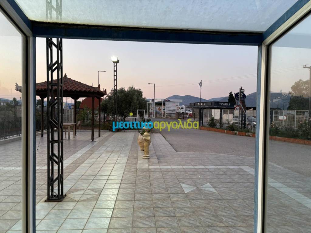 Εσωτερικοι χώροι