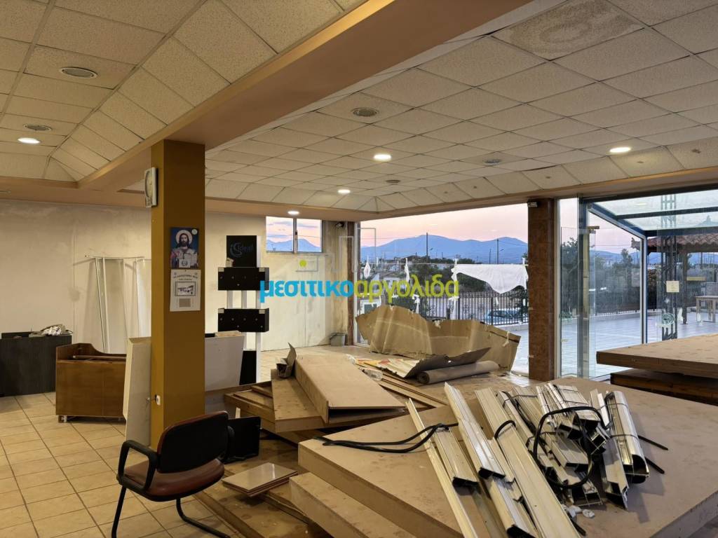 Εσωτερικοι χώροι