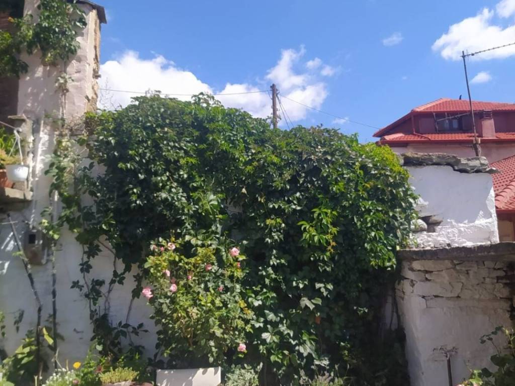 Μονοκατοικία προς πώληση στο Λιβάδι Ολύμπου.