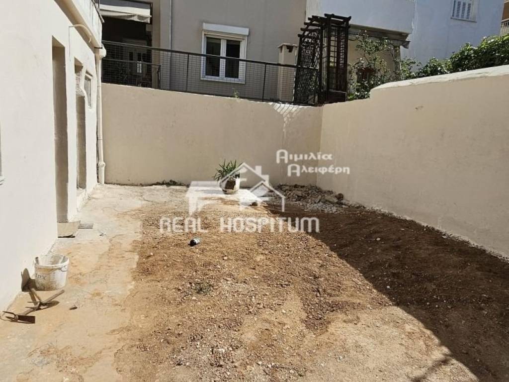 Θέα από μπαλκόνι