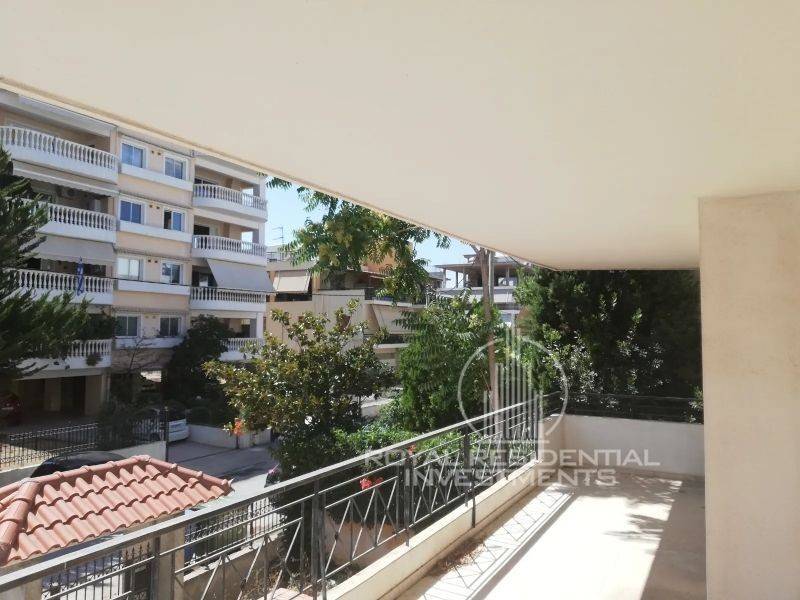 Θέα από μπαλκόνι