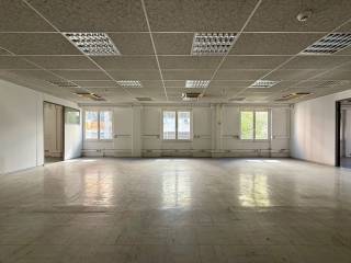 platia_karitsi_commercial_office_for_rent