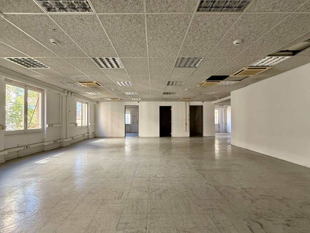platia_karitsi_commercial_office_for_rent