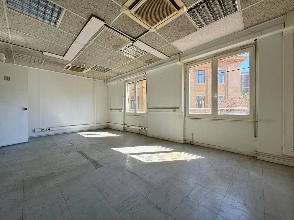 platia_karitsi_commercial_office_for_rent