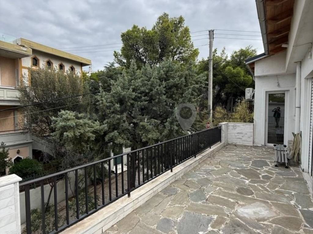 Θέα από μπαλκόνι