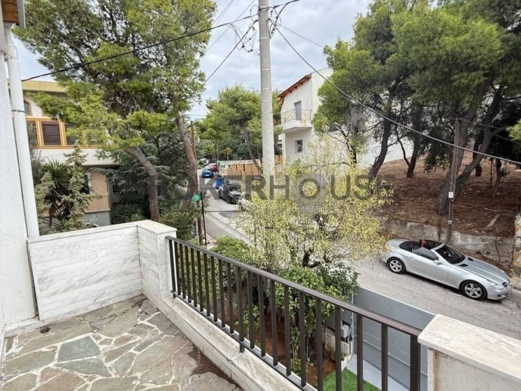 Θέα από μπαλκόνι