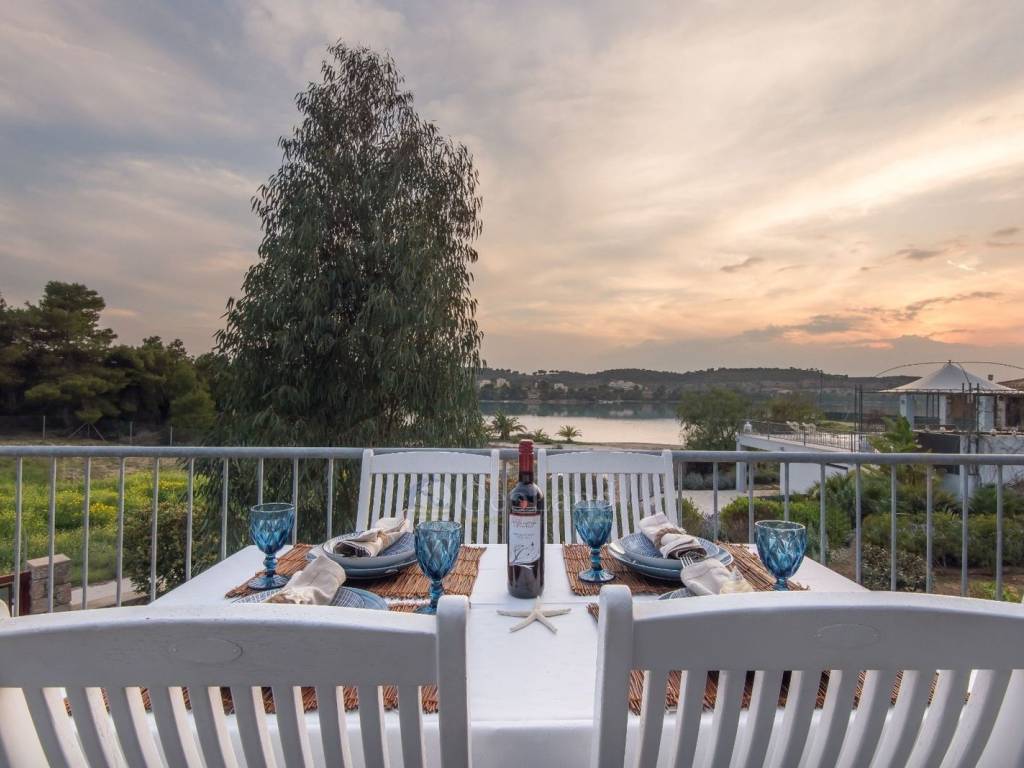 Θέα από μπαλκόνι