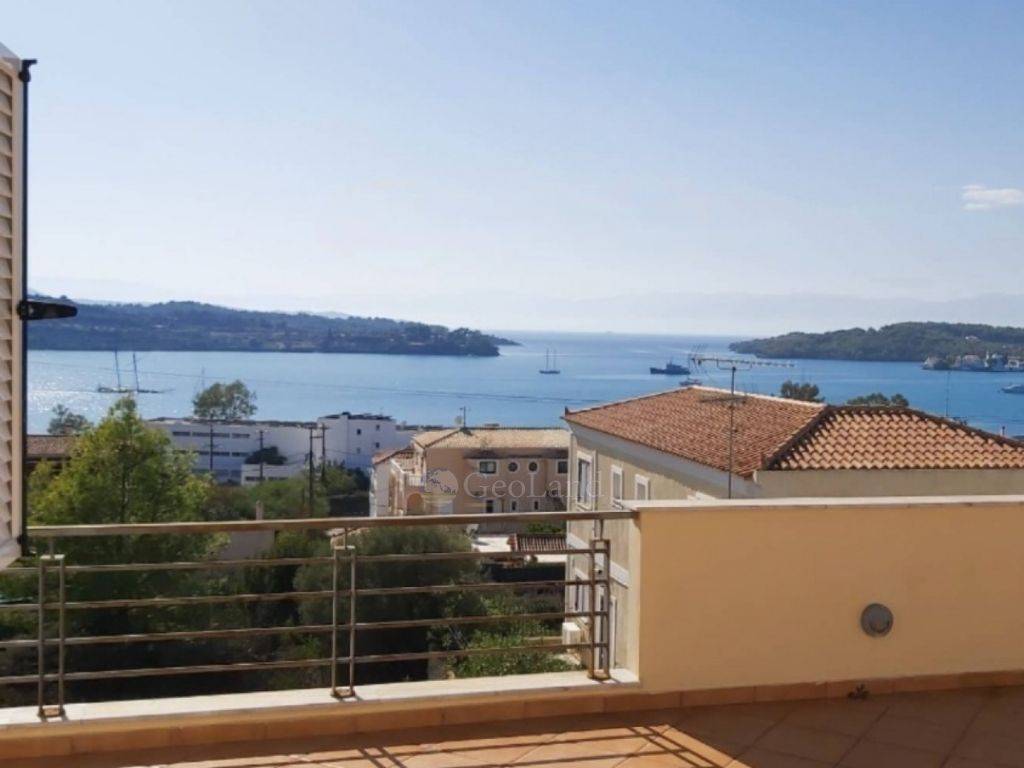 Θέα από μπαλκόνι