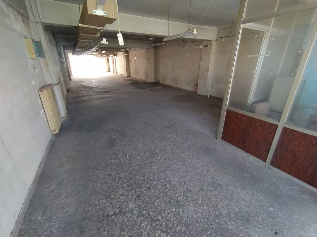 ANYPLACE MESITIKES YPERESIES