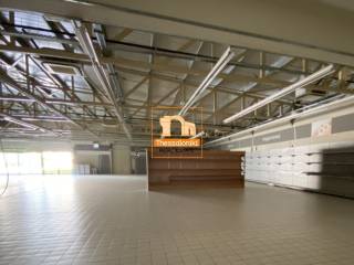 ΒΙ. ΠΑ. Ωραιοκάστρου, Κατάστημα