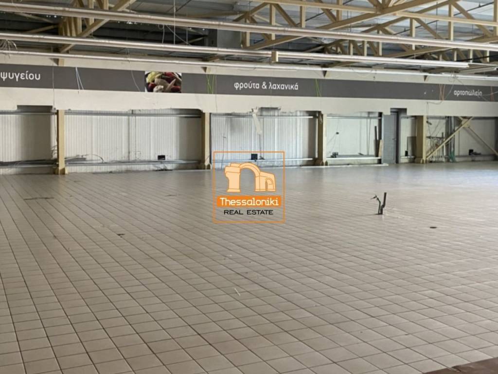 ΒΙ. ΠΑ. Ωραιοκάστρου, Κατάστημα