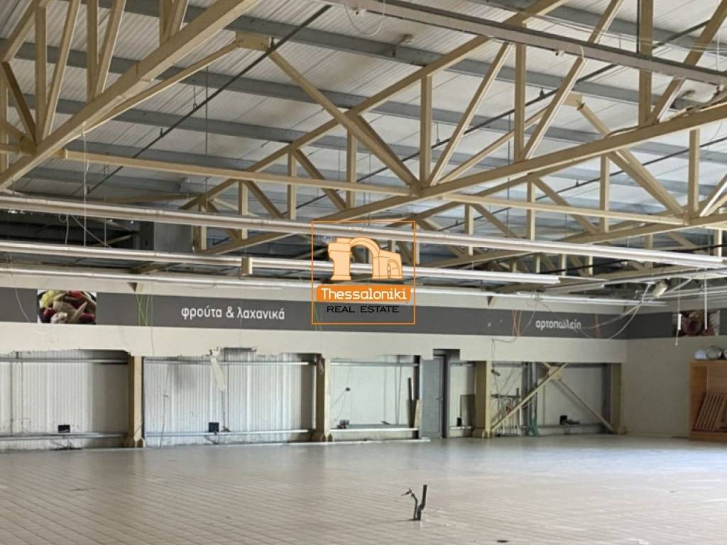 ΒΙ. ΠΑ. Ωραιοκάστρου, Κατάστημα