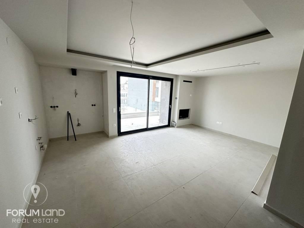 Forumland Real Estate, Σαλόνι με τζάκι