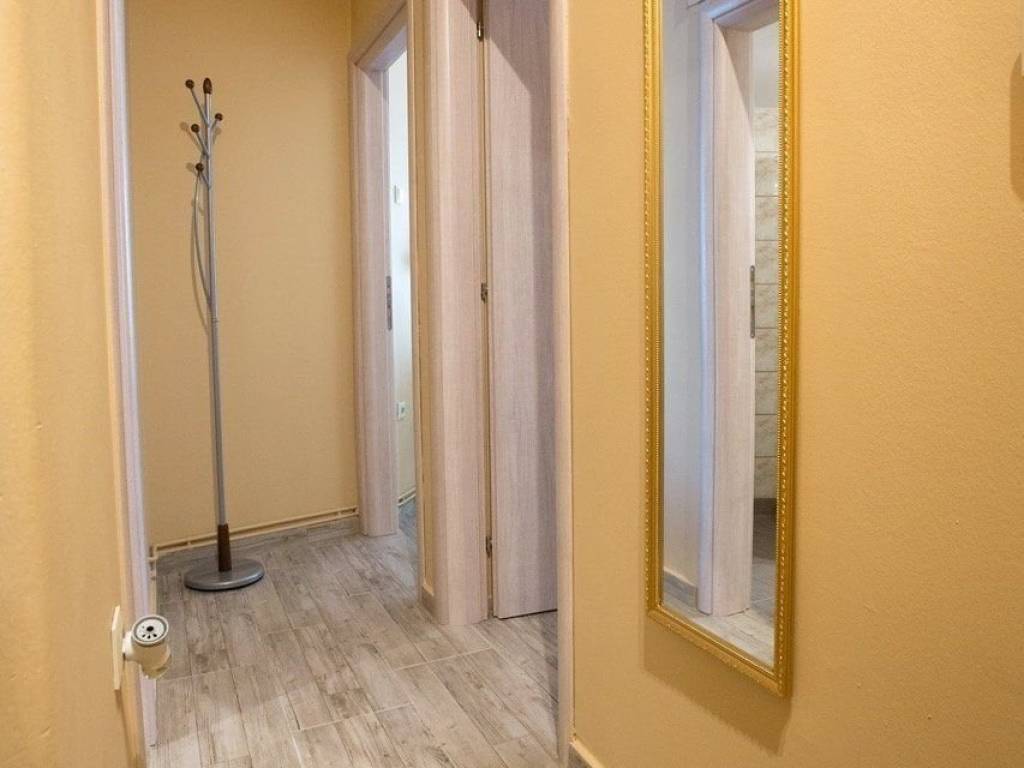 Forumland Real Estate, Διάδρομος