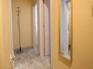 Forumland Real Estate, Διάδρομος