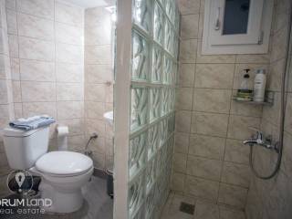 Forumland Real Estate, Μπάνιο