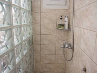 Forumland Real Estate, Μπάνιο